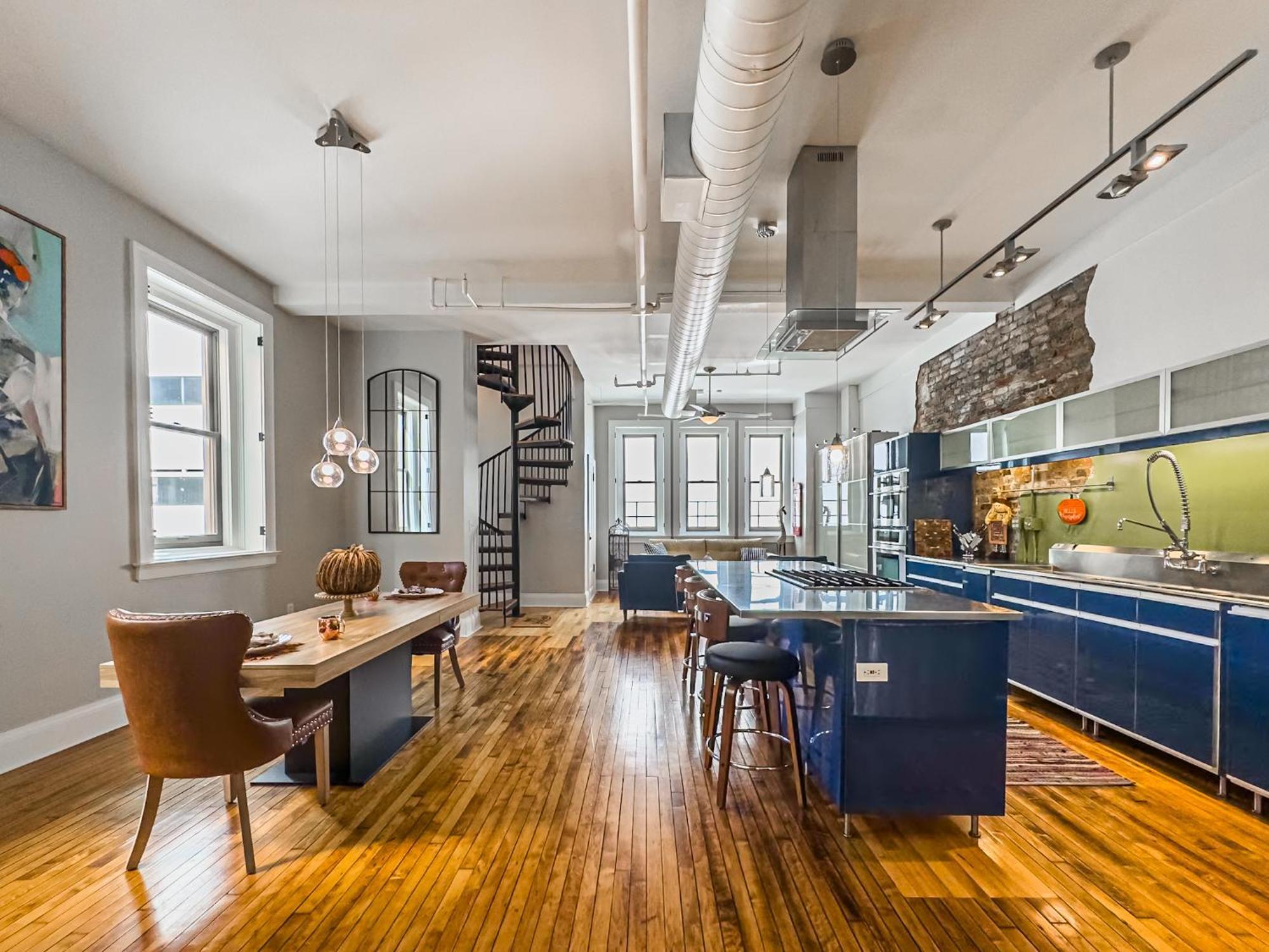 The Historic Lyric Penthouse With Private Rooftop Цинциннати Экстерьер фото
